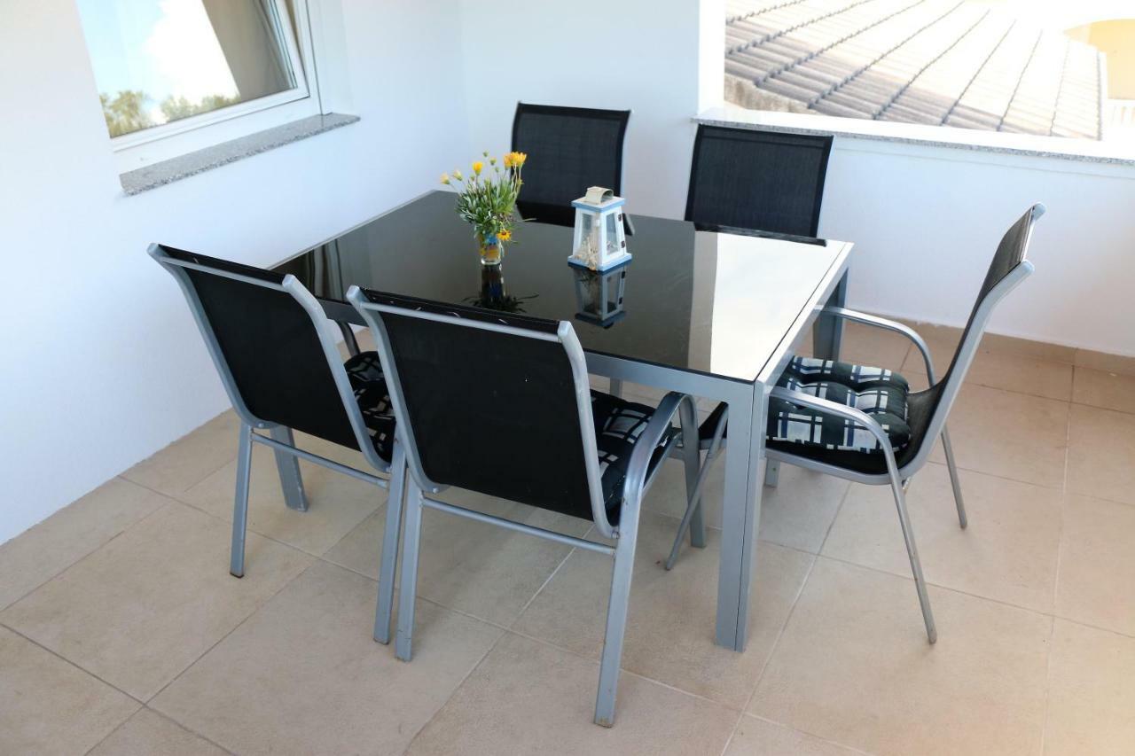 Apartments Vir Delfin Bagian luar foto